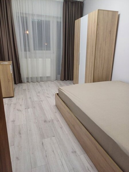 Drumul Taberei, Liceul Grigore Moisil(Plaza Mall -Afi Cotroceni)