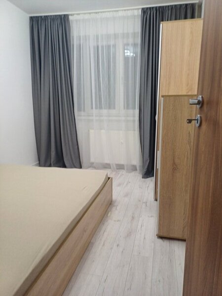Drumul Taberei, Liceul Grigore Moisil(Plaza Mall -Afi Cotroceni)